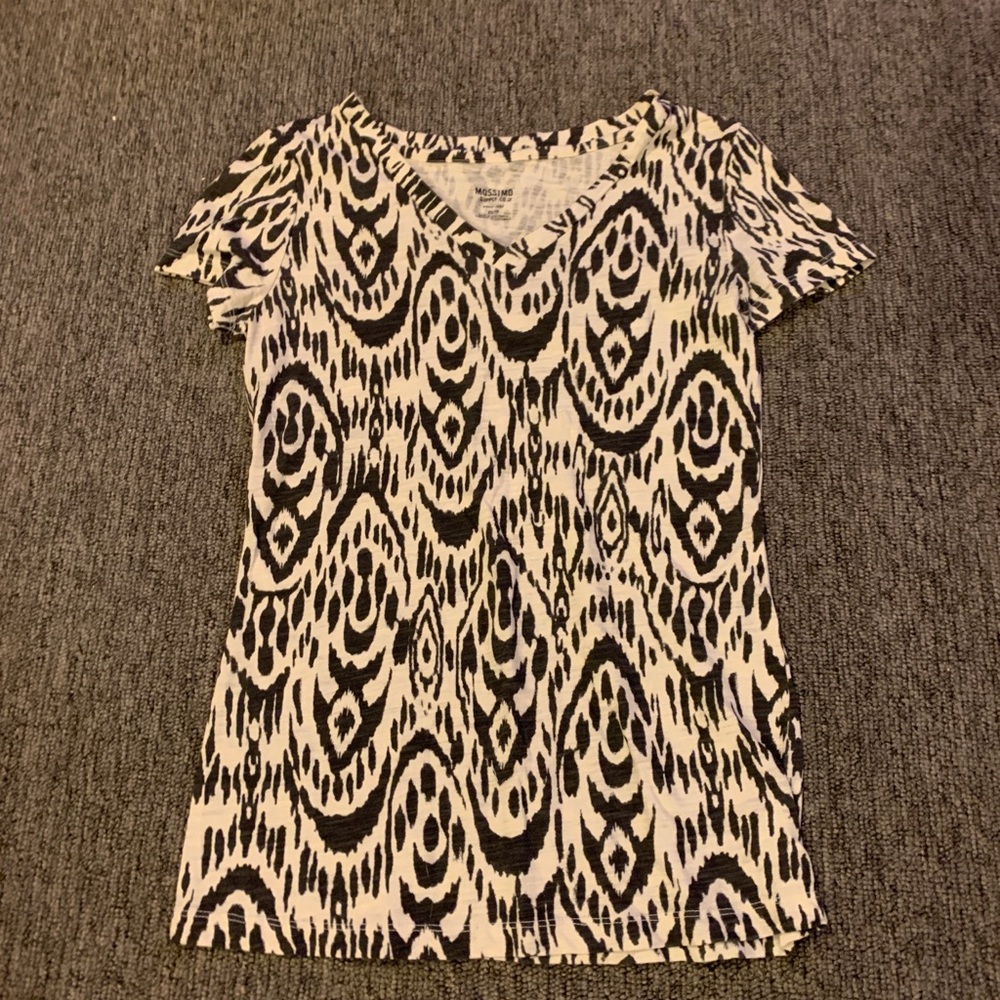 Mossimo Patterned V-Neck Tee
